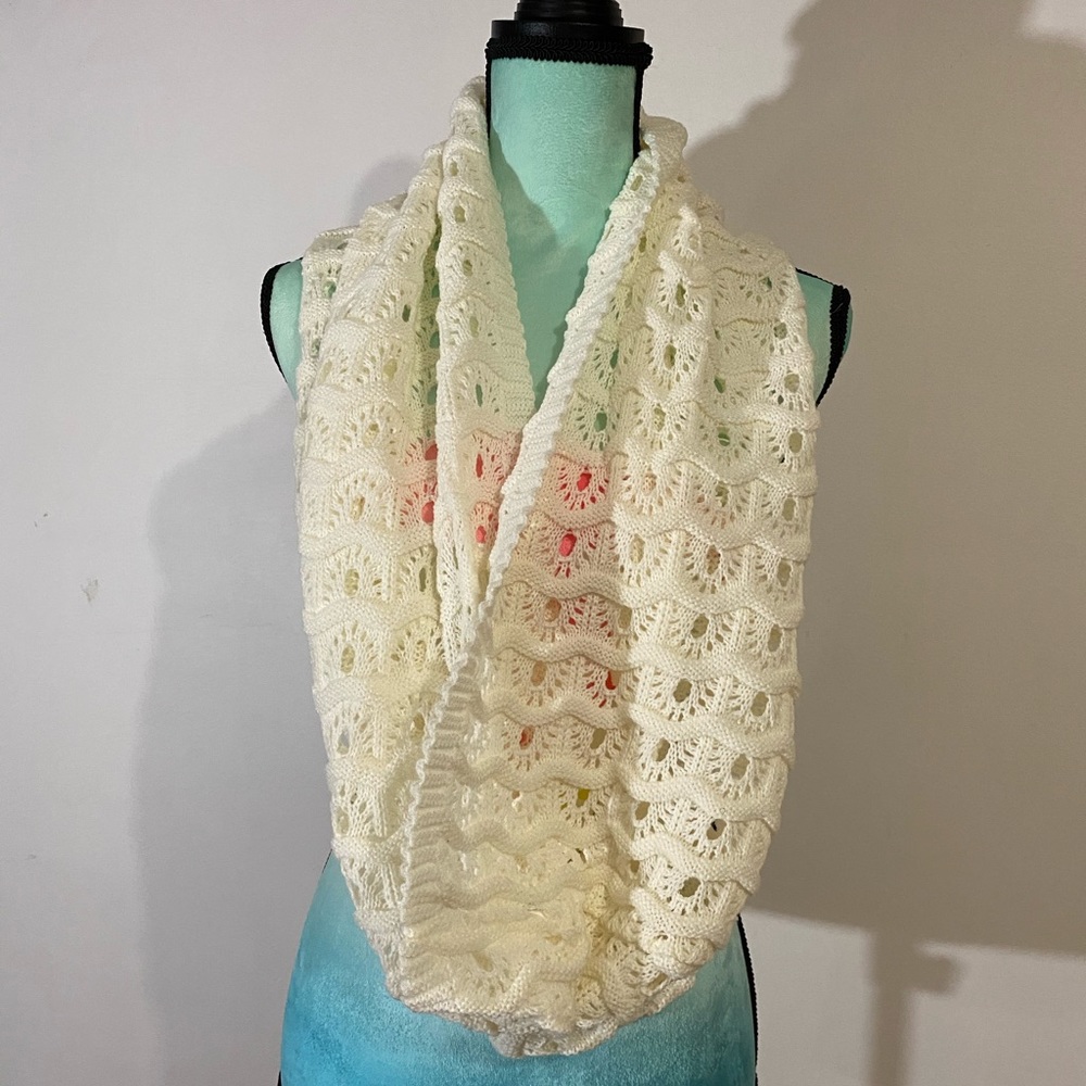 🛍🛍$10 SALE🛍🛍 Cream Scarf